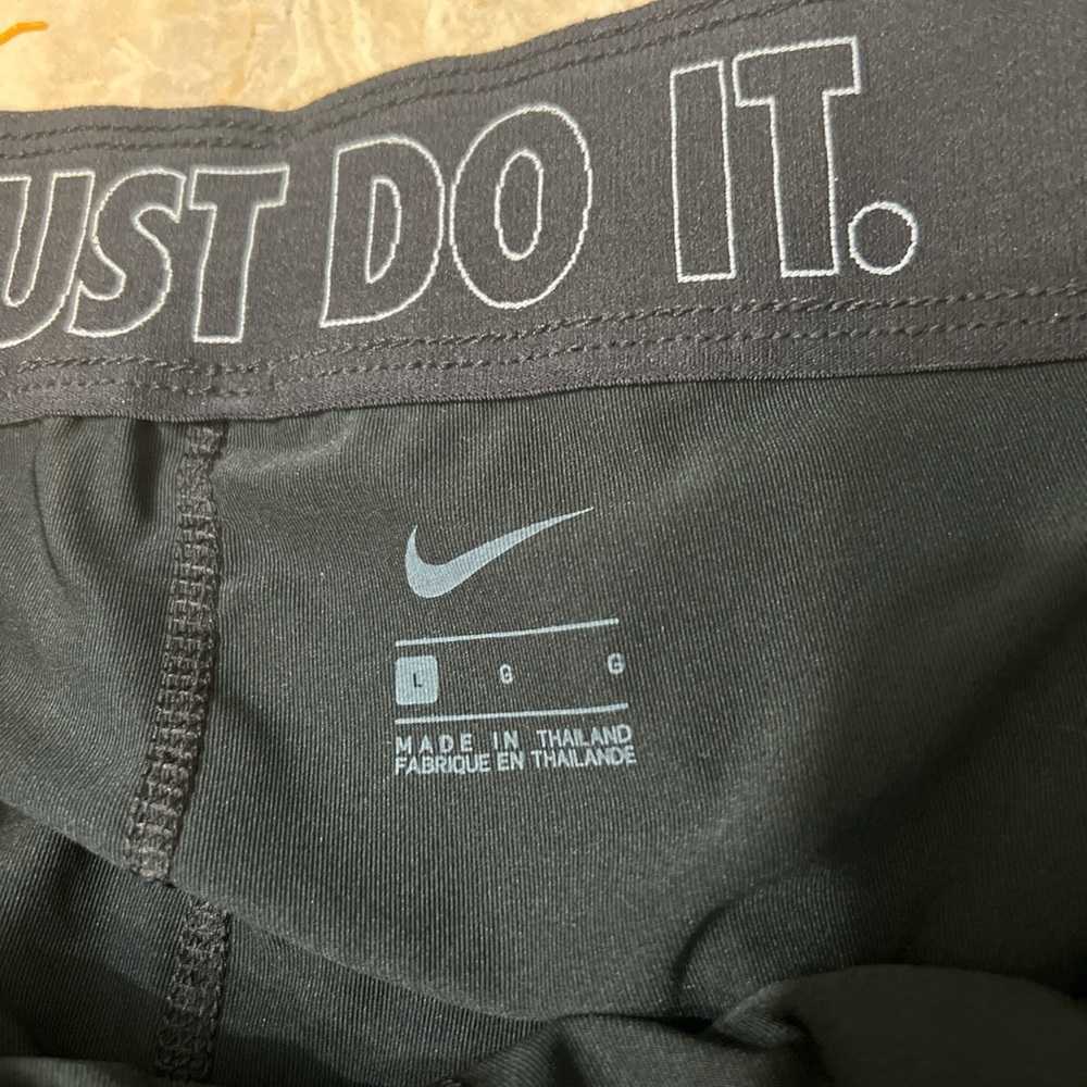 Nike Running Shorts – Size Large – 3″ Inseam - Picture 4 of 4